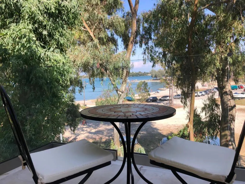 Marina Vista Luxury Studio suites Beach front