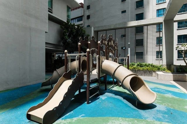 The Manor by Mingle - Poolside Access Next Door
