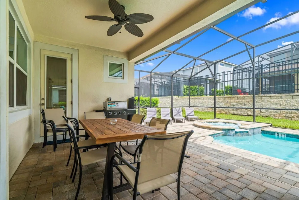 9014 Sunshine Ridge Loop