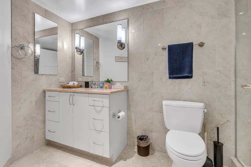 Centrally Located Furnished Apt In Penn Quarter 2 Bedroom Apts by RedAwning
