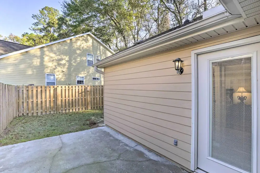 Sassy Tallahassee Home, 5 Mi to Downtown