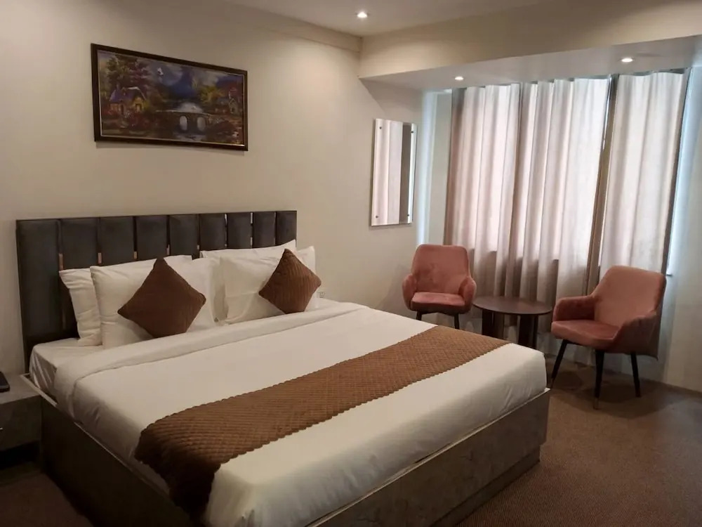 Nat Grand Regency