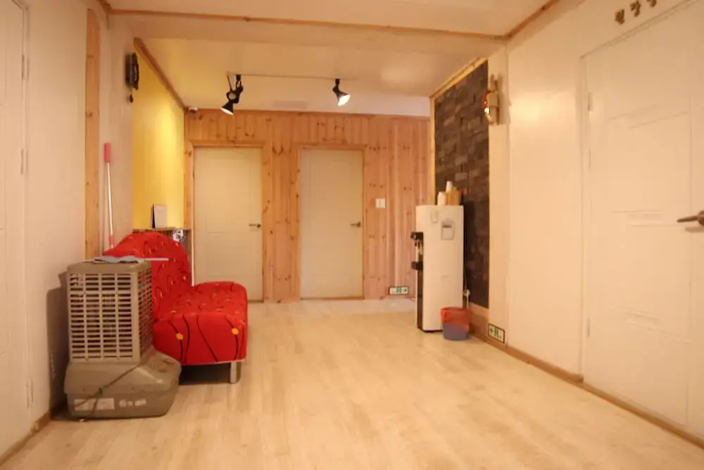 Aria Guesthouse - Hostel