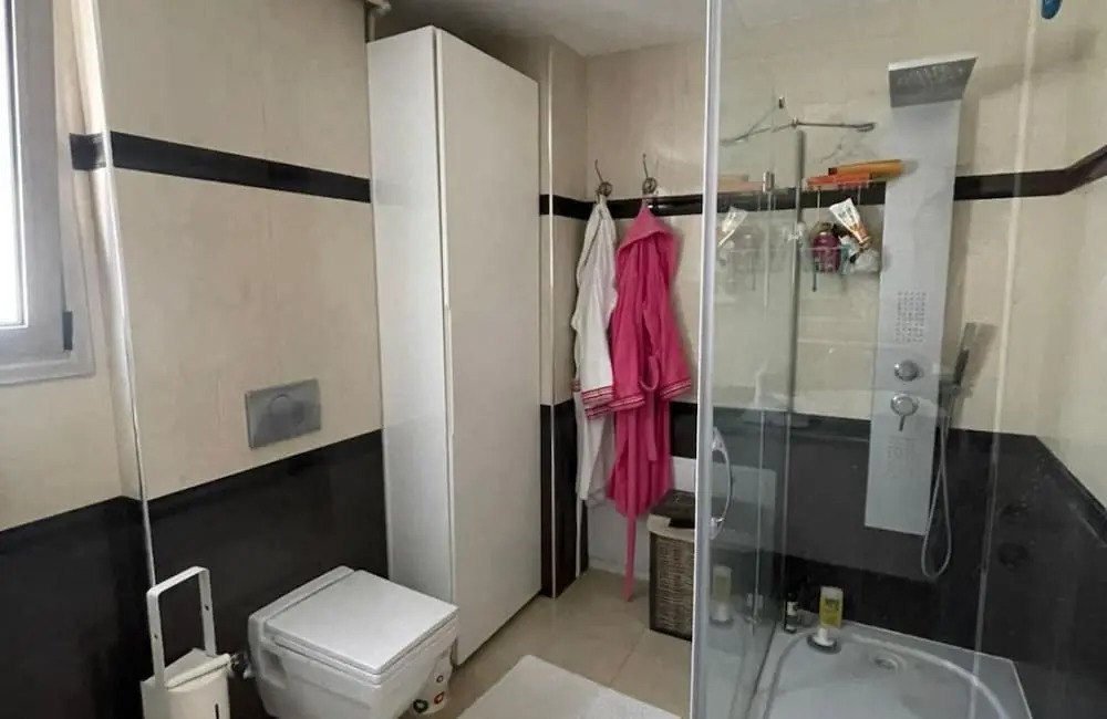 Central Apartment Near Sea With Balcony in Karsiyaka Zmir