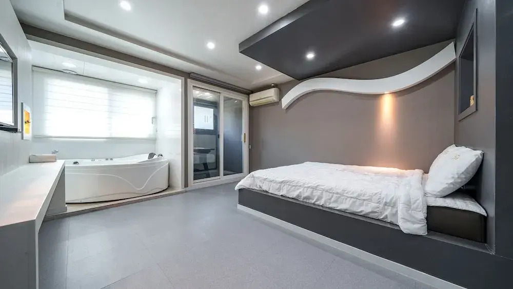 Gyeongju Nollowa Spa Pension
