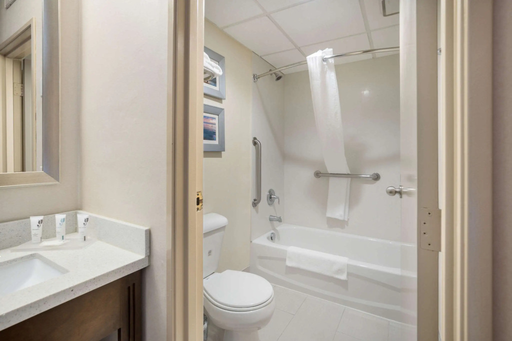 MainStay Suites Orange County John Wayne Airport
