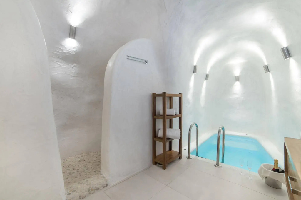 Daydream Luxury Suites