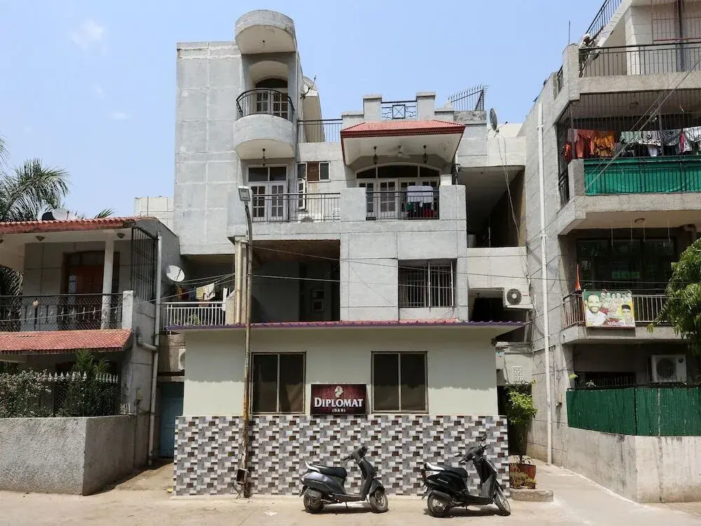 Diplomat Home Stay