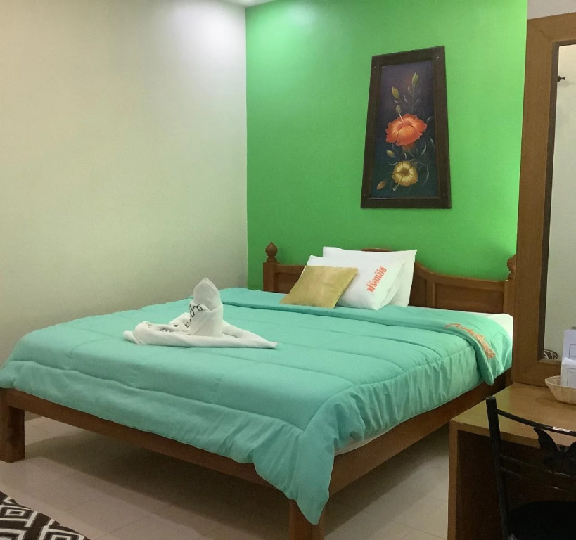 Front Beach Hotel
