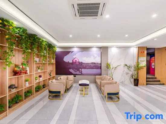 Junyi Hotel (Huaibin Mobile Building Store)