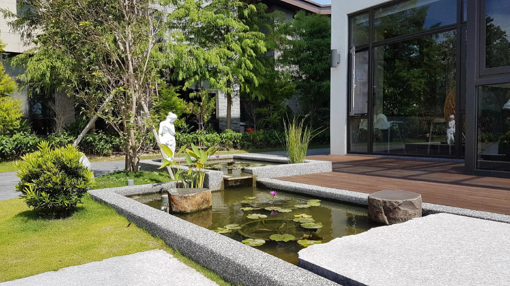 Sunny Stream B & B