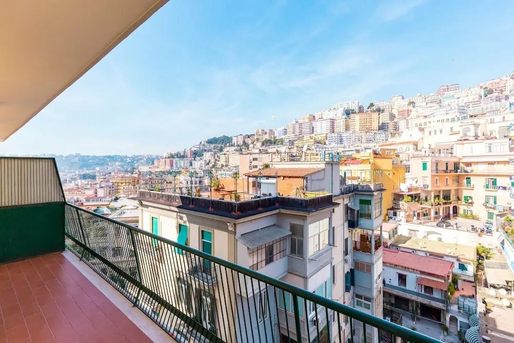 Chiaia Mon Amour Elegant Flat by Napoliapartments