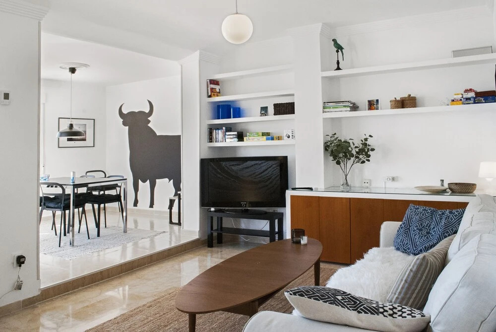 Beachclose Apartment with Large Terrace and Pool Ref 6
