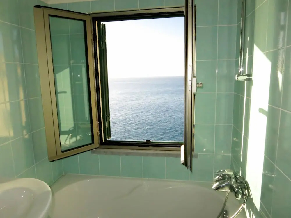 Superior Rentals in Madeira - Lido