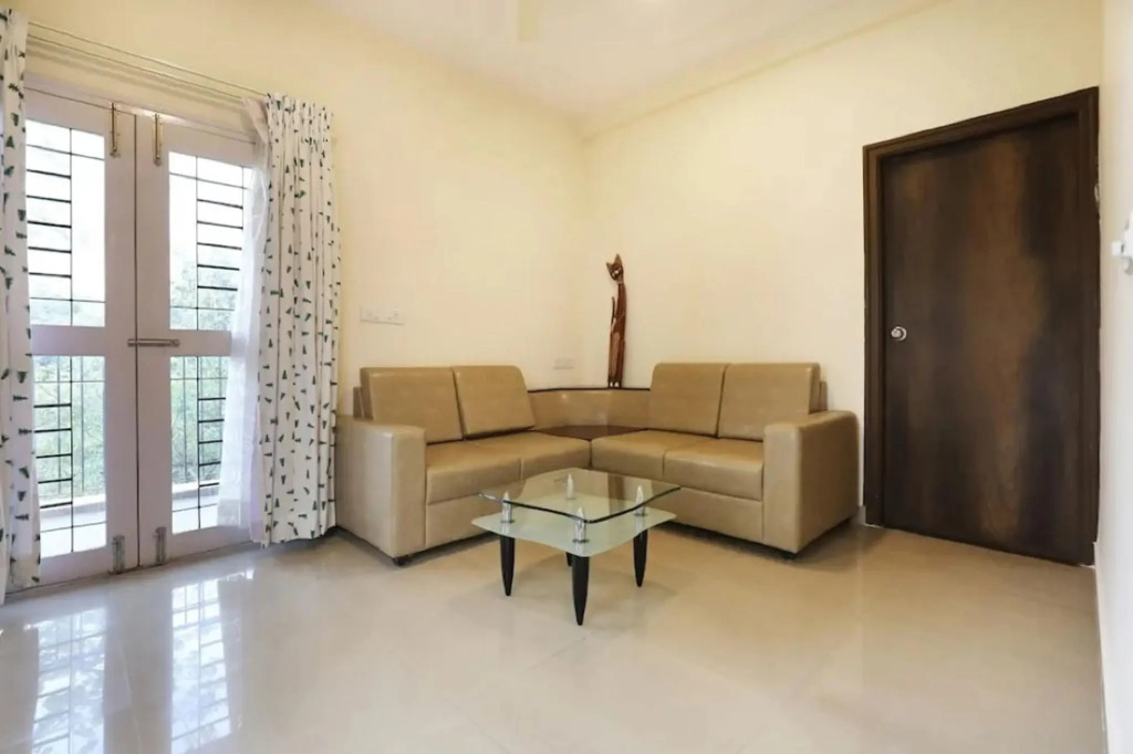 FabHotel Royal Serenity