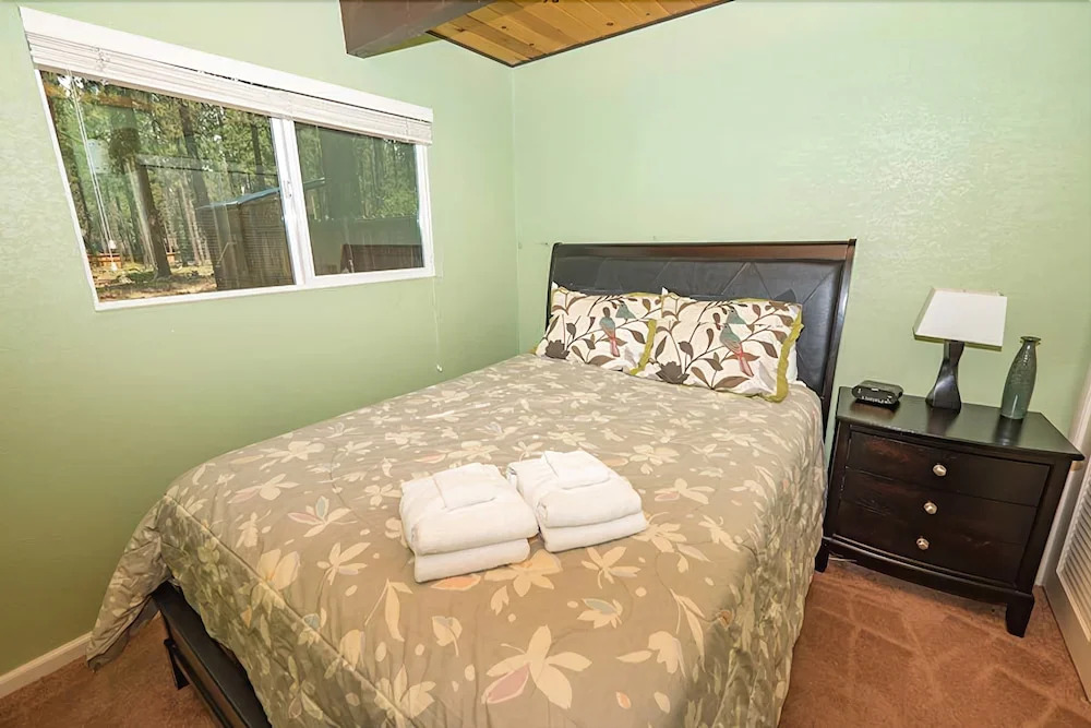 1519 Walkup 3 Bedroom Cabin