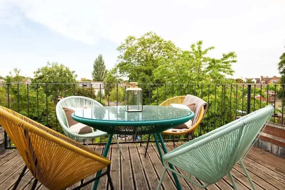 The Heart of Balham - Modern & Bright 2bdr Apartment With Terrace