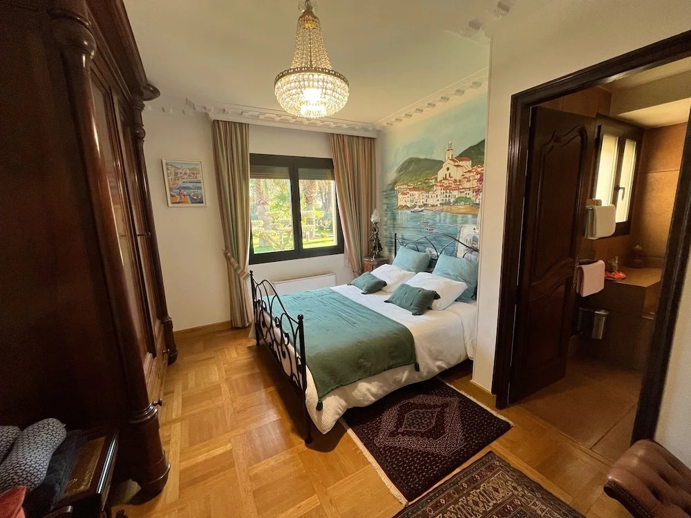 Chambre dhôtes & SPA Mas Dels Esquirols