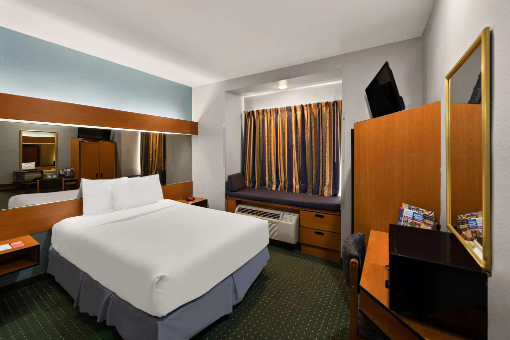 Econo Lodge Inn & Suites Mesquite - Dallas East