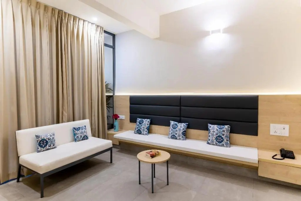 Iris Suites