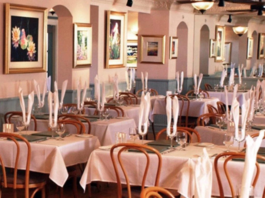 Lahaina Inn