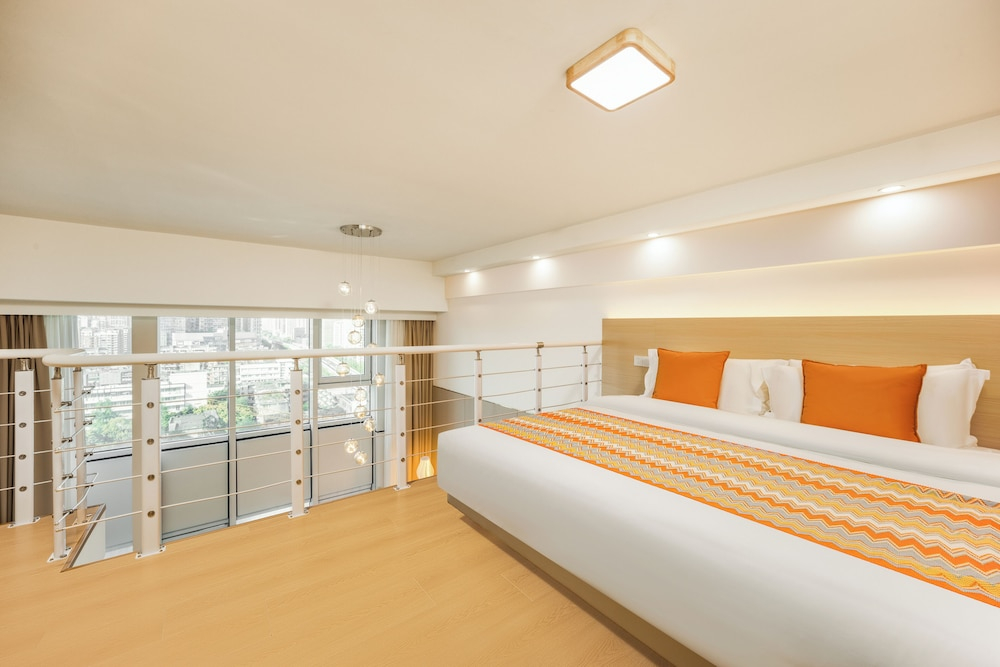 The HEJINN House Design Lofts & Suites-Chunxi Road T,aikoo Li Branch
