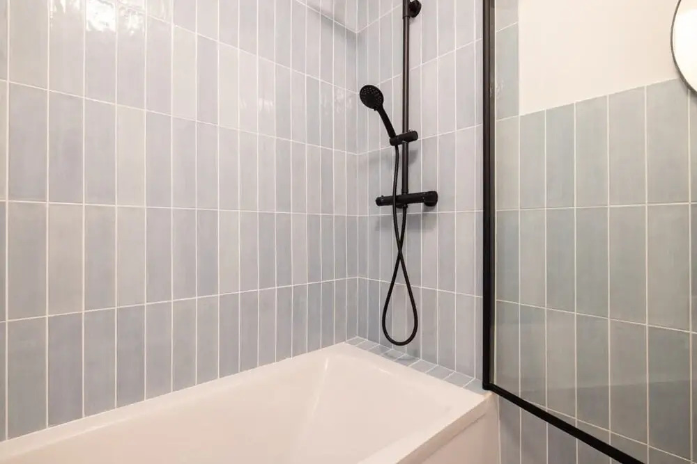 The Shadwell Secret - Contemporary 4bdr House
