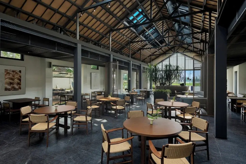 Jiangnan House  Yangcheng Lake
