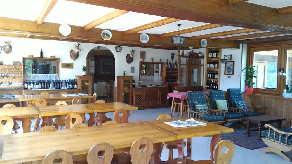 Hotel & Restaurant Perret - Mountain People