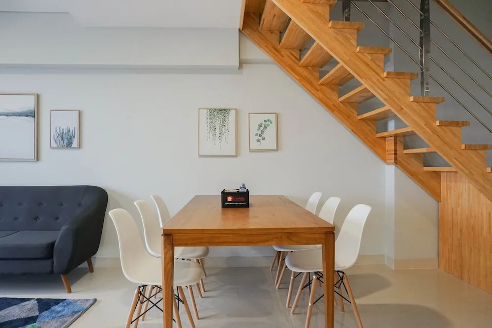 Big And Cozy 3br Apartment at Maqna Residence