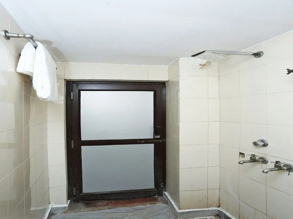 OYO 16947 Hotel Banjara