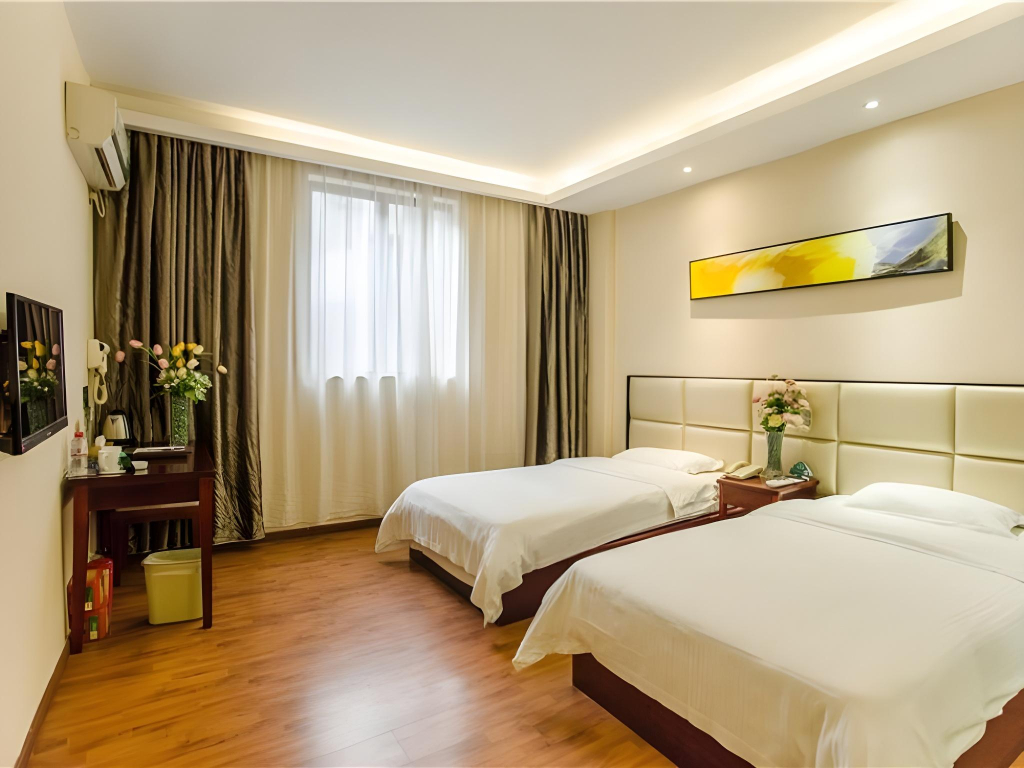 GreenTree Inn Guangzhou Panyu Bus Station Business Hotel