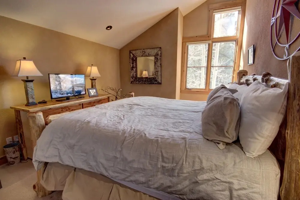 Ski Tip Ranch 8735