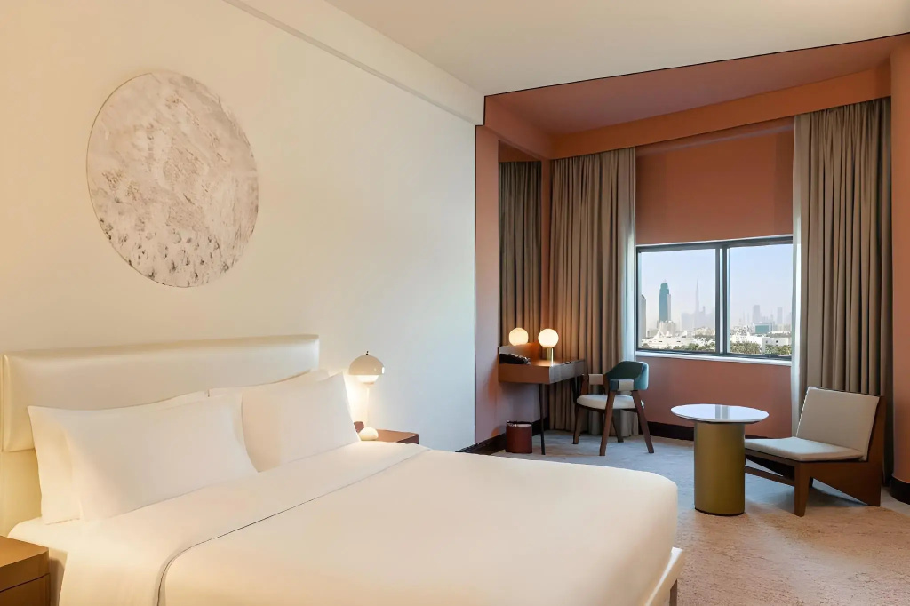 Отель Majestic Cove Hotel