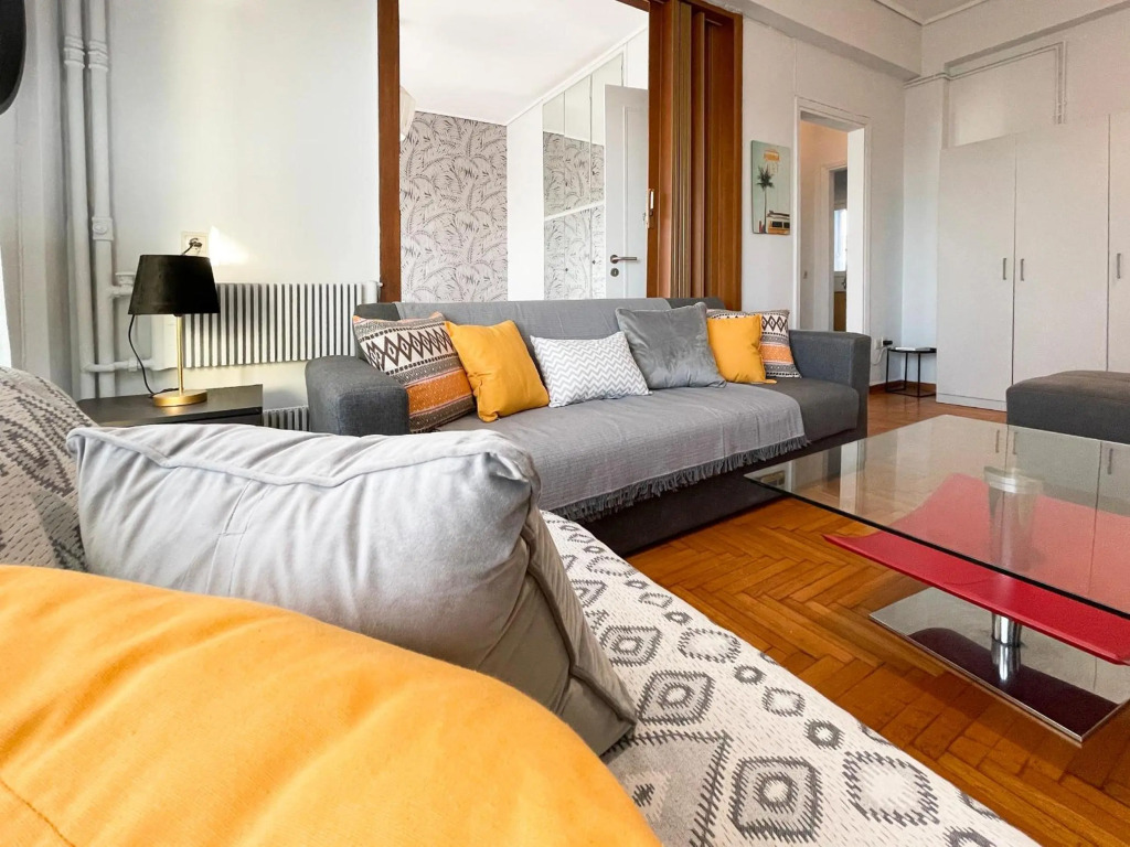 Eolou Sea View 60sqm apt in Paleo Faliro