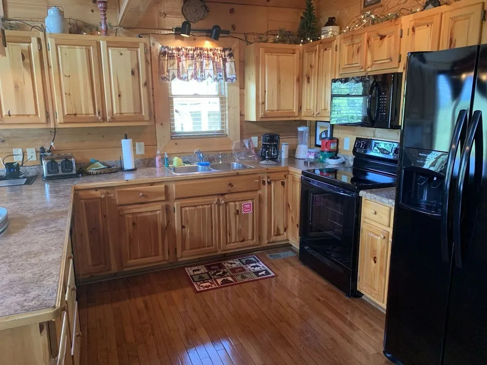 Simply The Best by Heritage Cabin Rentals