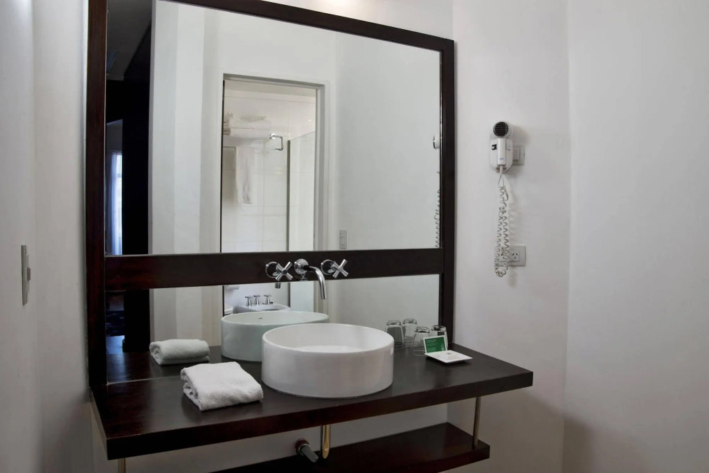 Moreno 820 by DOT Suites