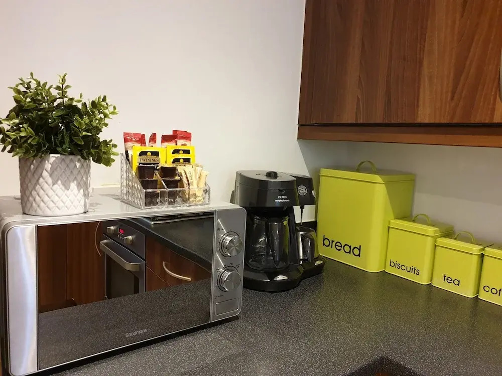 Liverpool Short Stay-Belmont Suite