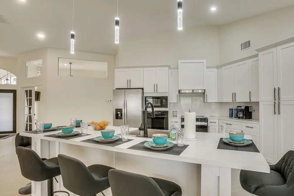 Direct Gulf Access Oasis w/ Hot Tub w/ Pool Table