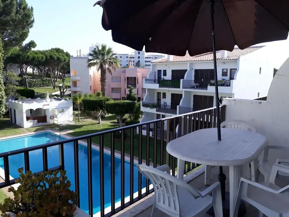 T2 Mouramar Varanda Vista Piscina Golf 6 Pessoas