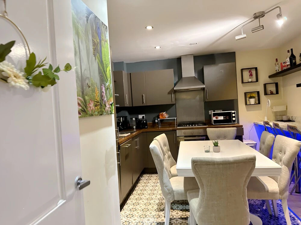 Luxury Apartment 4 bed Room in Canary Wharf