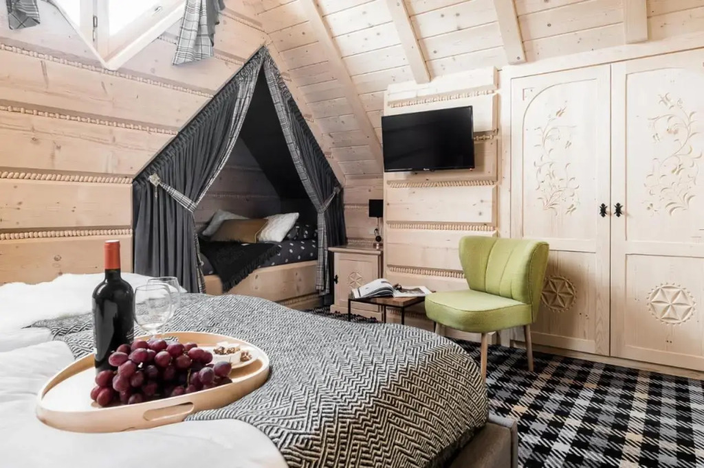 Domek Góralski PREMIUM Niedźwiedzia Gawra & Sauna, Balia by RentiloPL