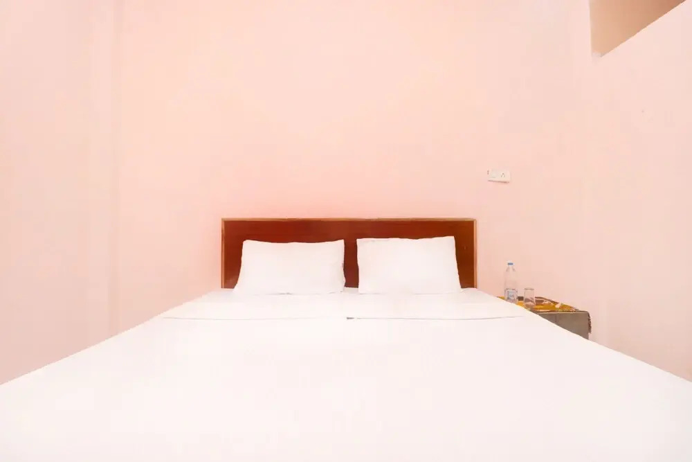 City Inn Guest House by OYO Rooms