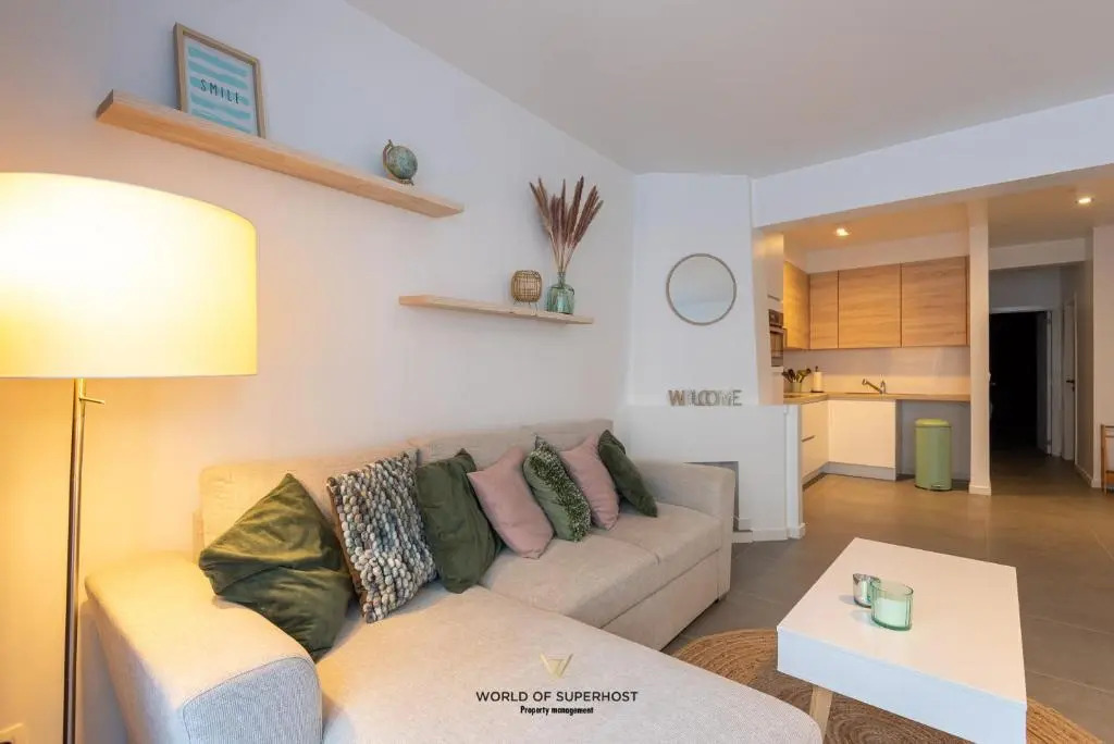 Spacious apartment closeby the sea and city center, Ijzerstraat 9
