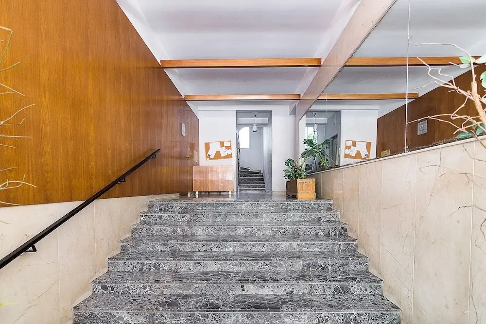 Spacious two bedroom apartment in Central location