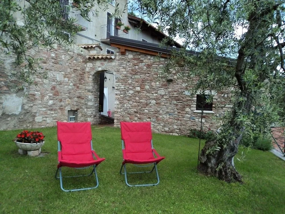 Bed&Breakfast Giardini di Corte