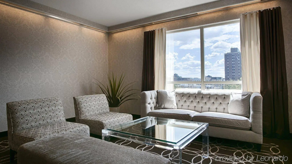 Best Western Plus Victoria Park Suites
