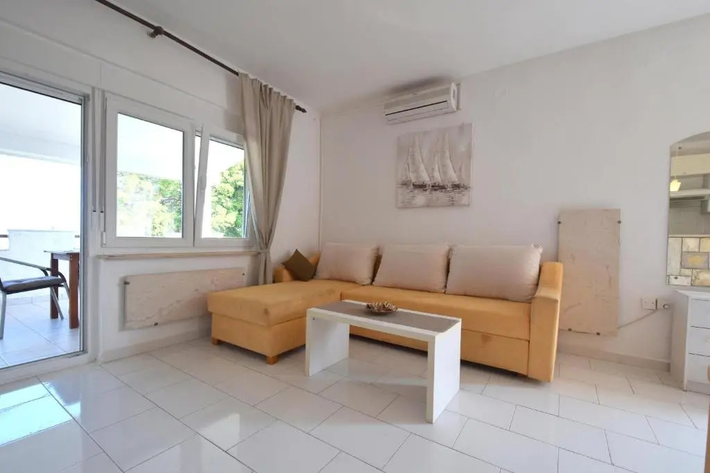 Apartment Buza