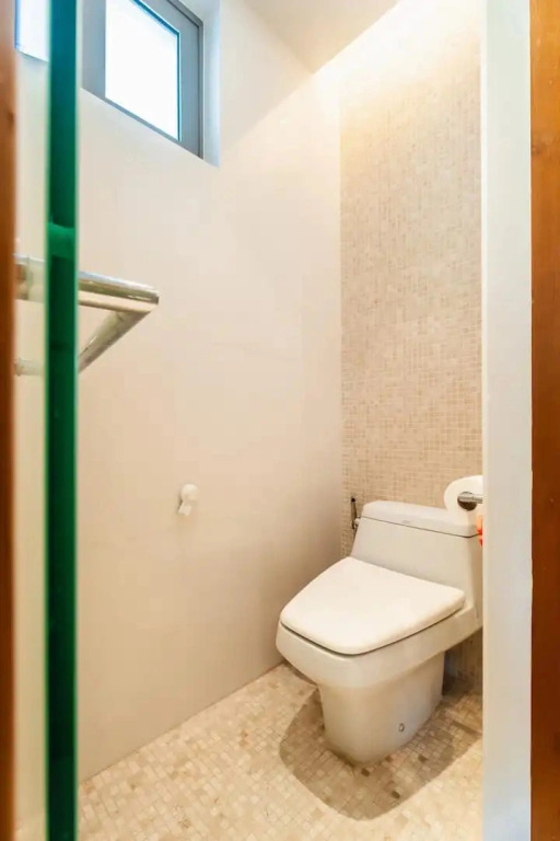Апартаменты Moura 3BR Suite Beachfront Pearl of Naithon by Tropiclook