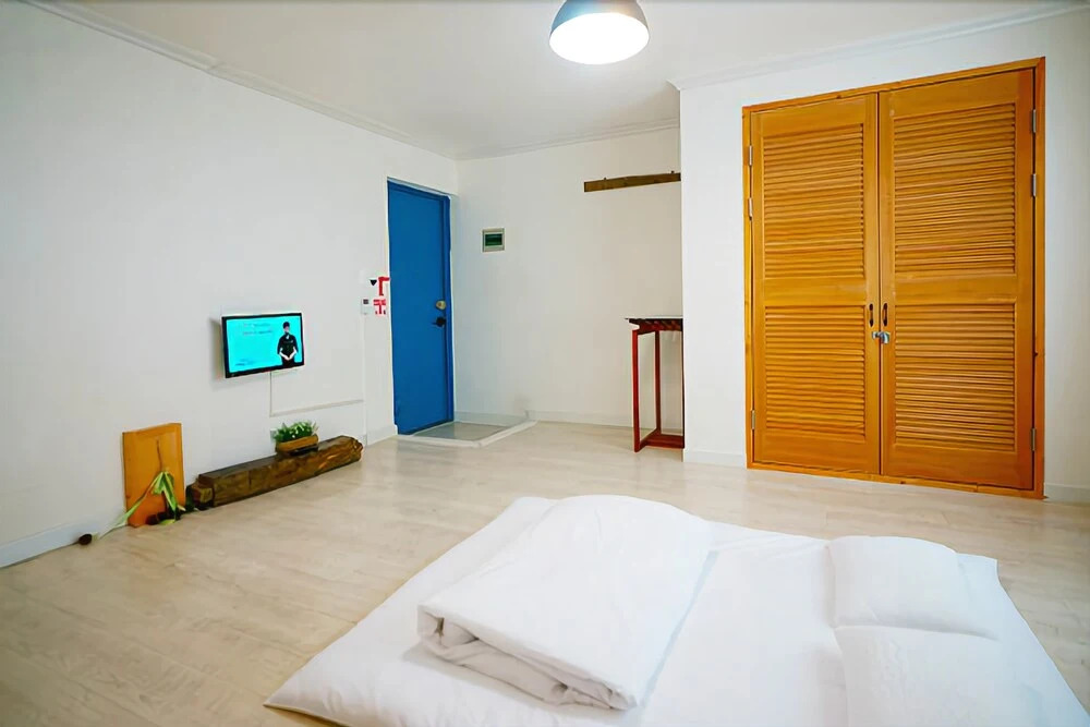 Jeonju Hyangkyo Cheotjip Pension